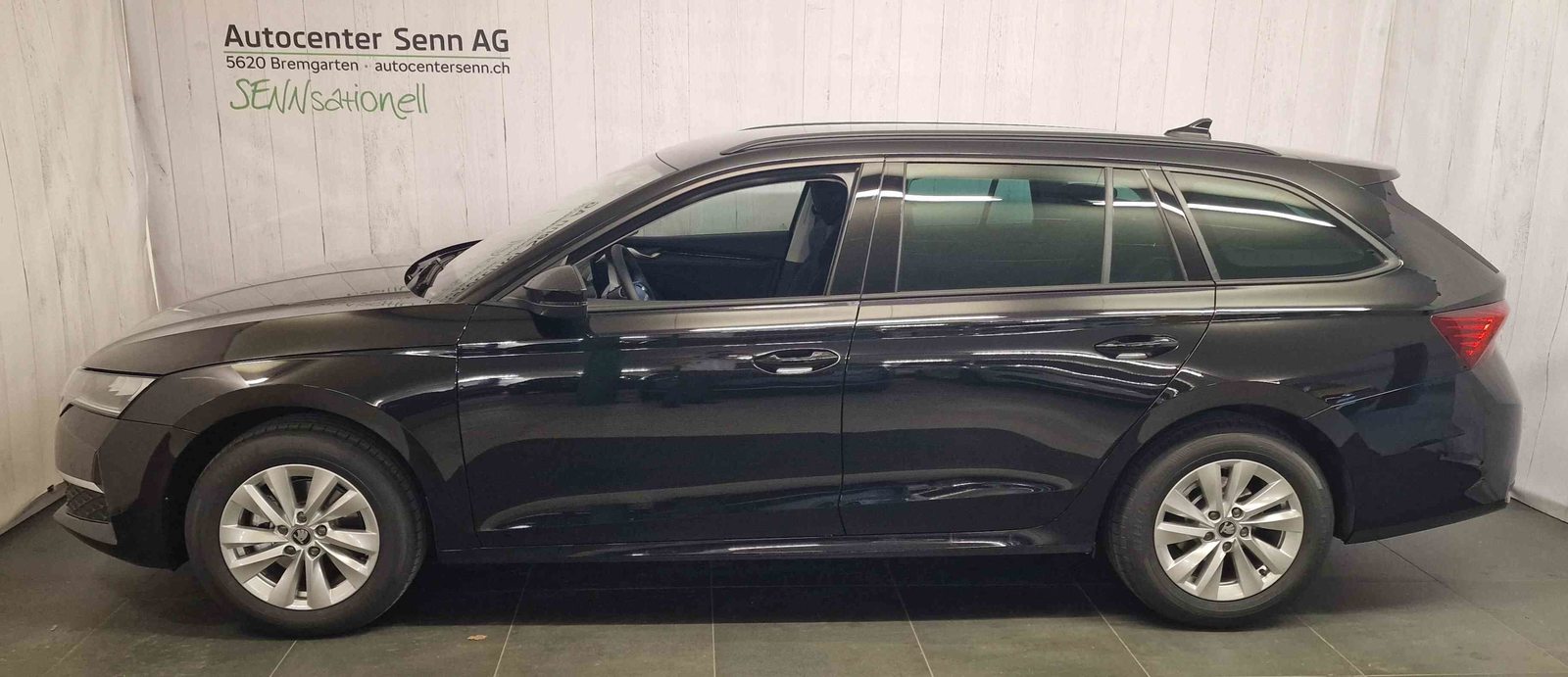 SKODA Octavia Selection, Diesel, New car, Automatic - 3