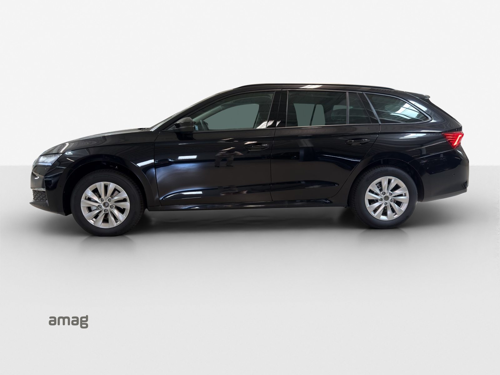 SKODA Octavia Selection MHEV, Essence, Voiture nouvelle, Automatique - 2