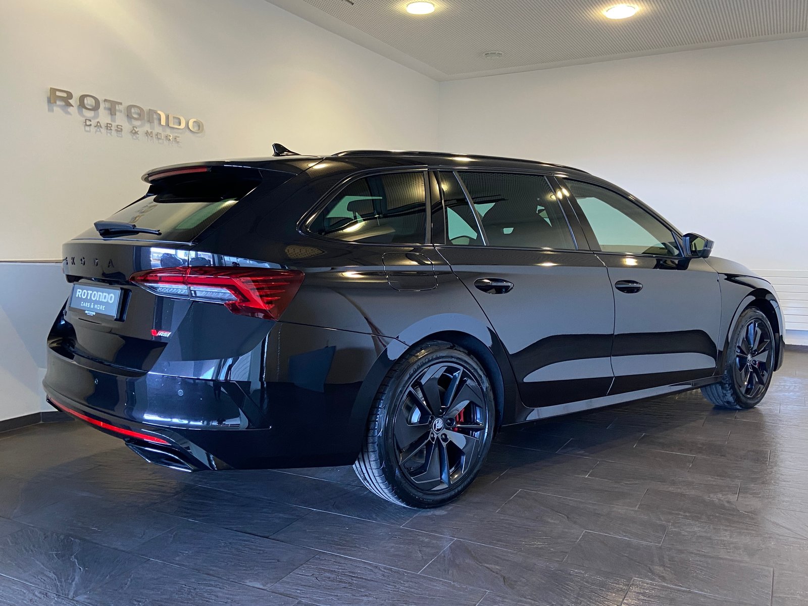 SKODA Octavia Combi 2.0 TSI DSG RS, Benzin, Neuwagen, Automatik - 3