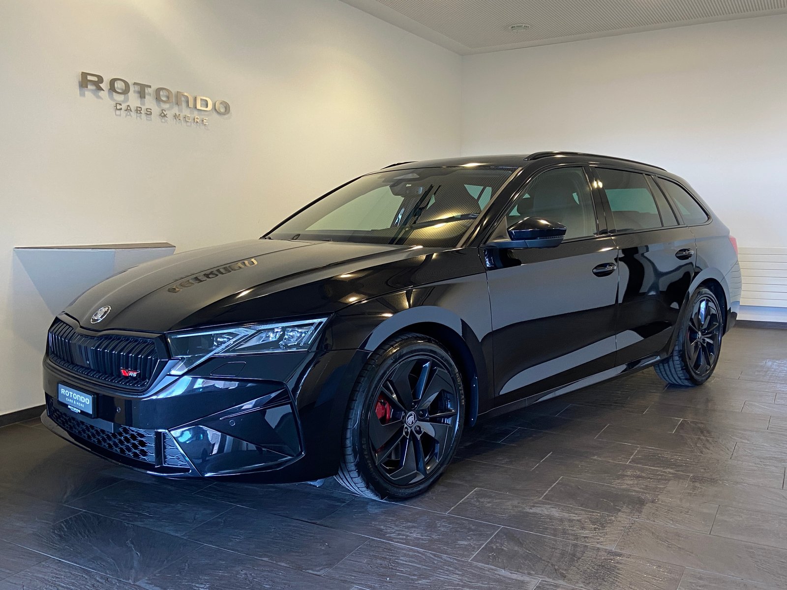 SKODA Octavia Combi 2.0 TSI DSG RS, Petrol, New car, Automatic - 3