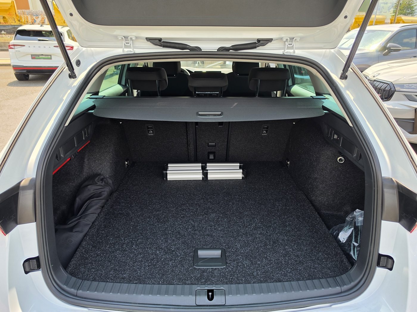 SKODA Octavia Selection, Diesel, Auto nuove, Automatico - 6