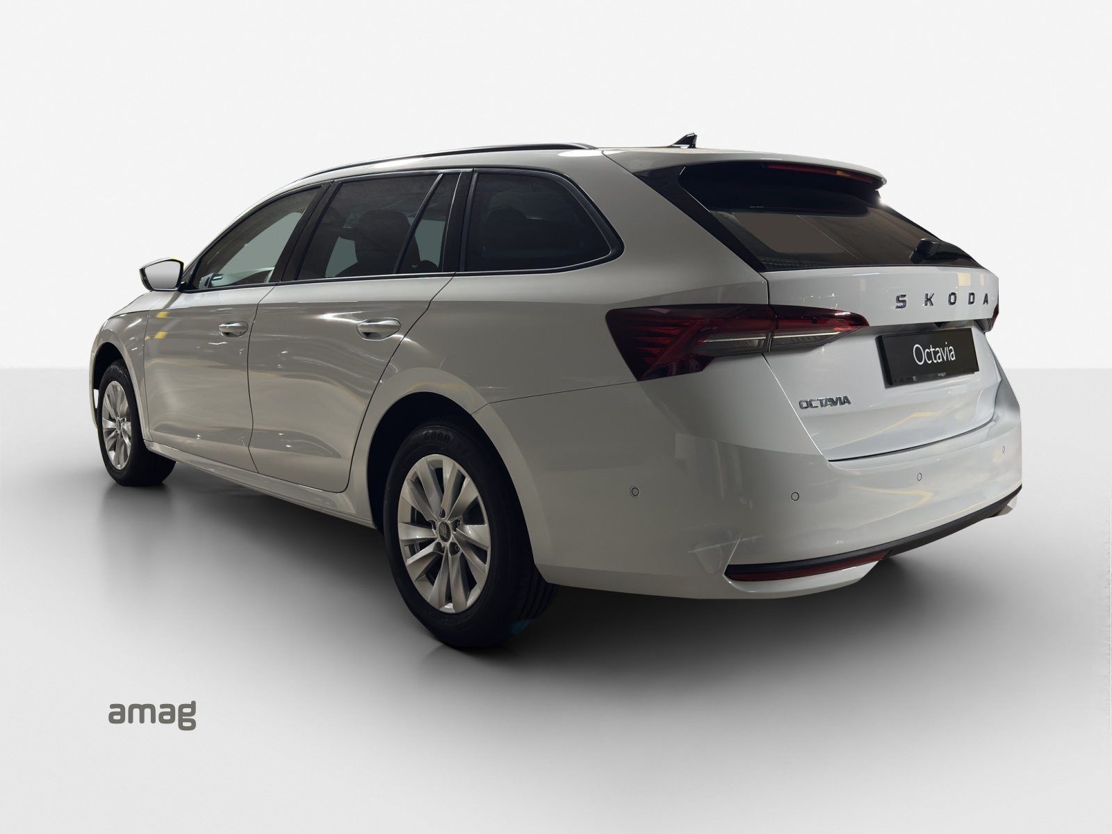 SKODA Octavia Selection, Diesel, New car, Automatic - 3