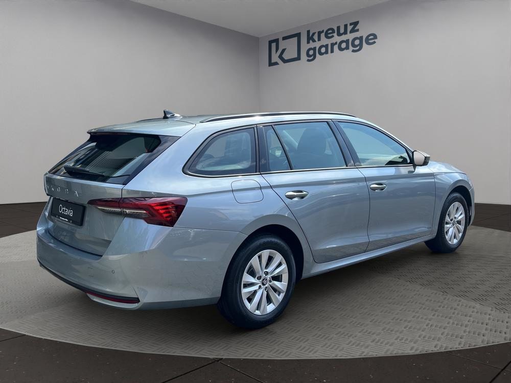 SKODA Octavia Selection, Diesel, New car, Automatic - 3