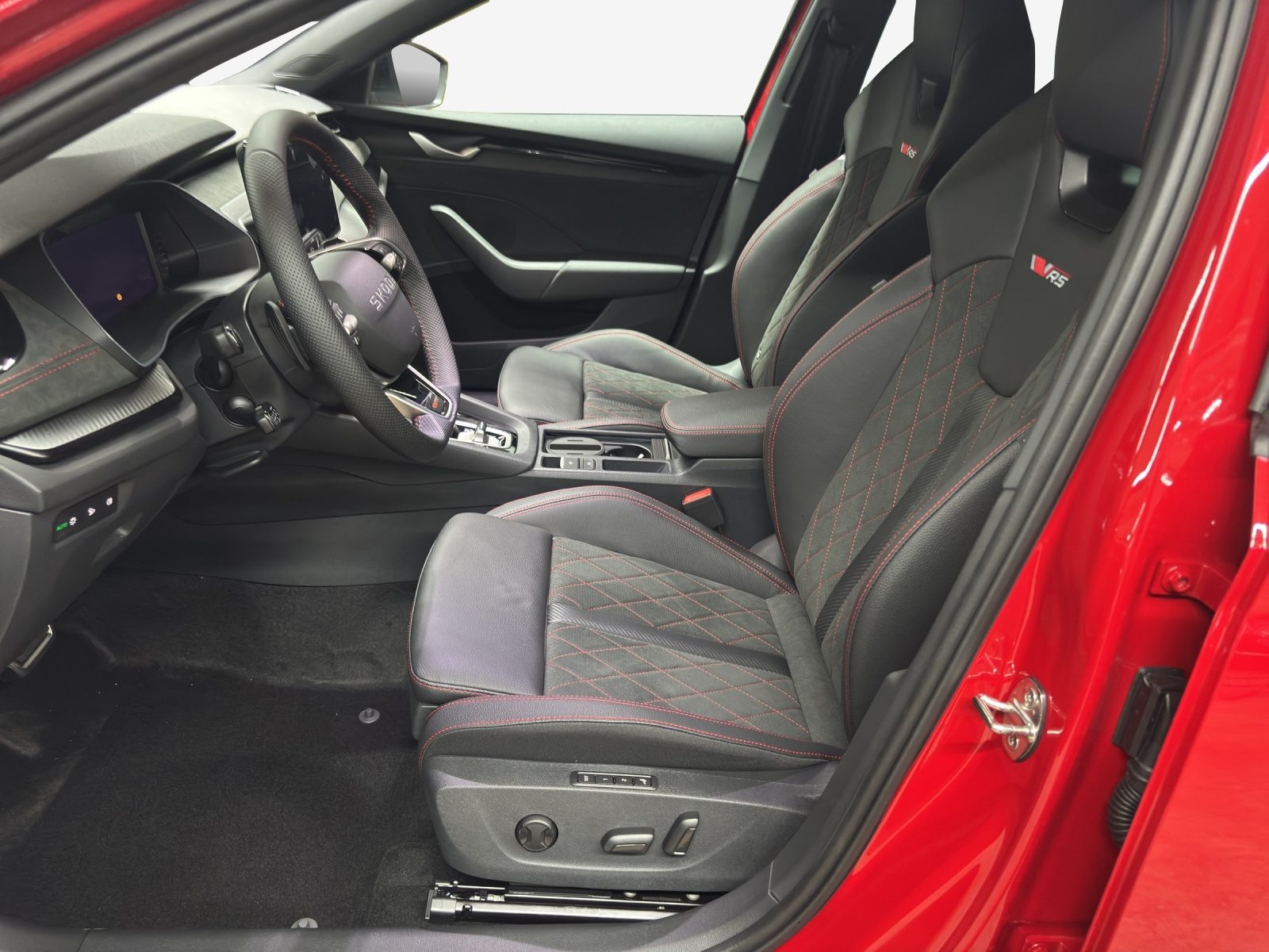 SKODA Octavia RS 30 Years Edition (Netto), Petrol, New car, Automatic - 7