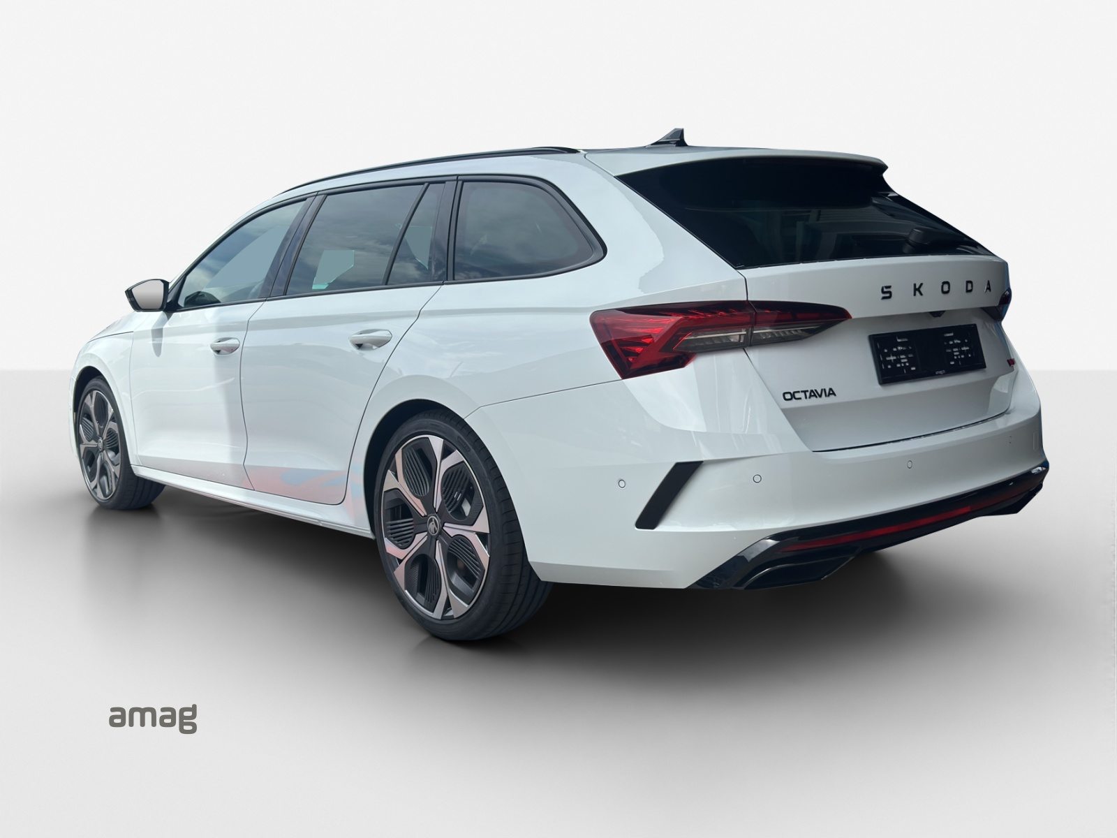 SKODA Octavia RS 30 Years Edition (Netto), Essence, Voiture nouvelle, Automatique - 3