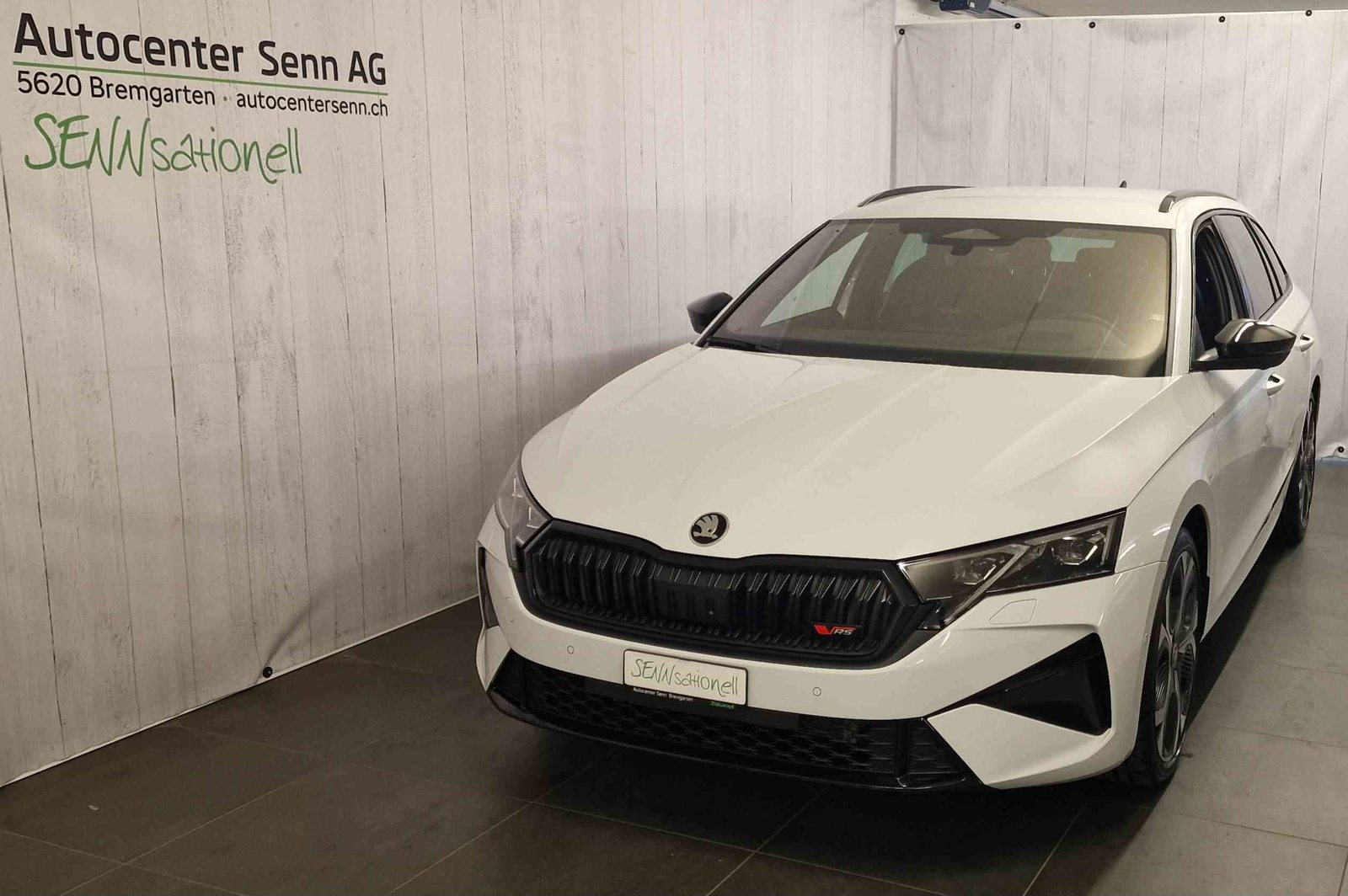SKODA Octavia RS 30 Years Edition (Netto), Essence, Voiture nouvelle, Automatique - 2