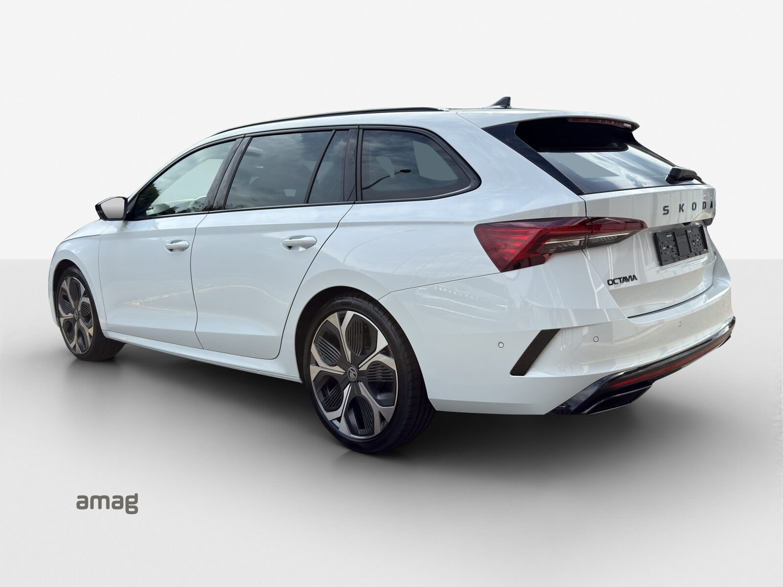 SKODA Octavia RS 30 Years Edition (Netto), Essence, Voiture nouvelle, Automatique - 3