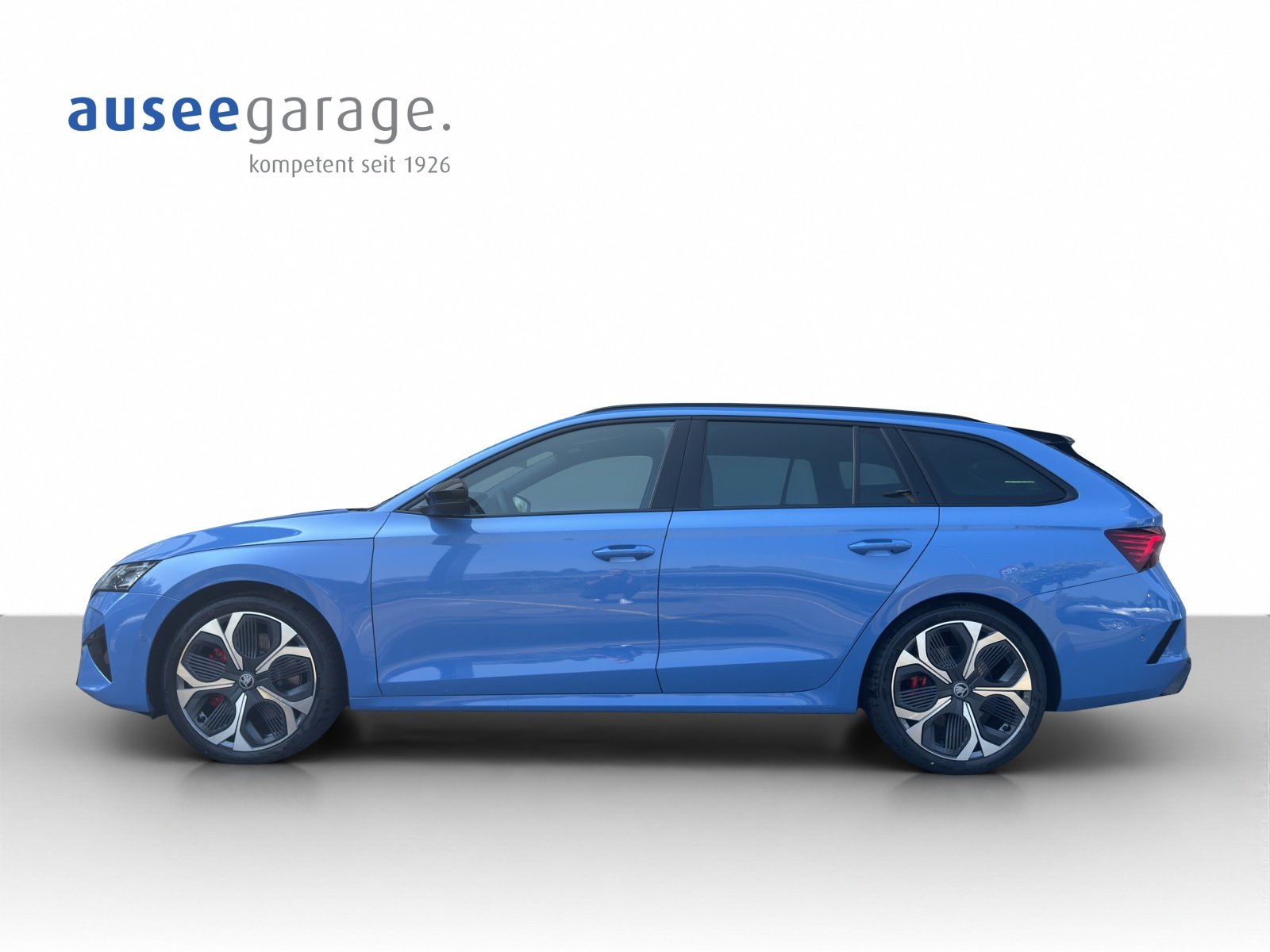 SKODA Octavia Combi 2.0 TSI RS 30 Years Edition DSG, Petrol, New car, Automatic - 2