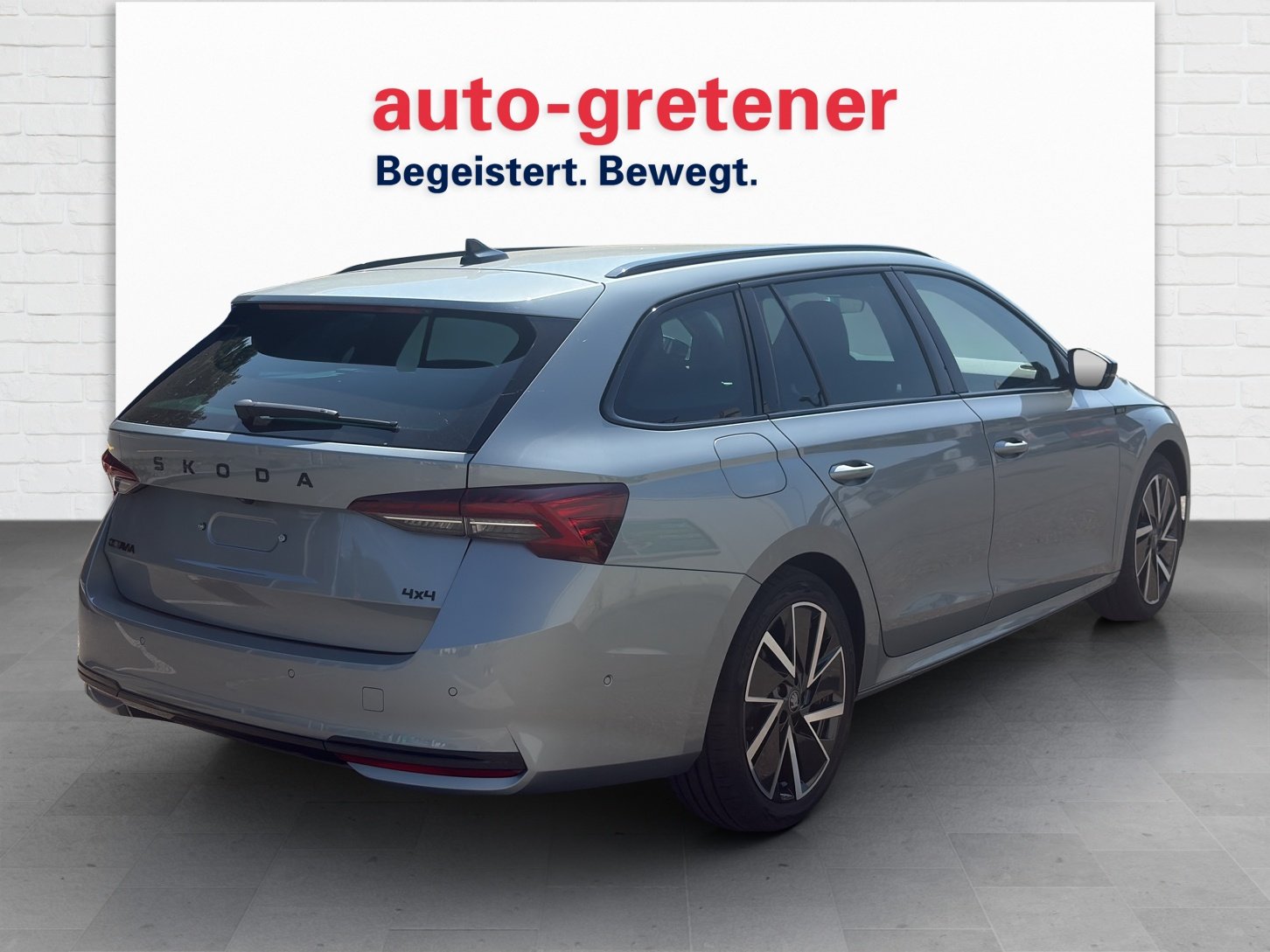 SKODA Octavia Combi 2.0 TSI SportLine 4x4 DSG, Petrol, New car, Automatic - 3