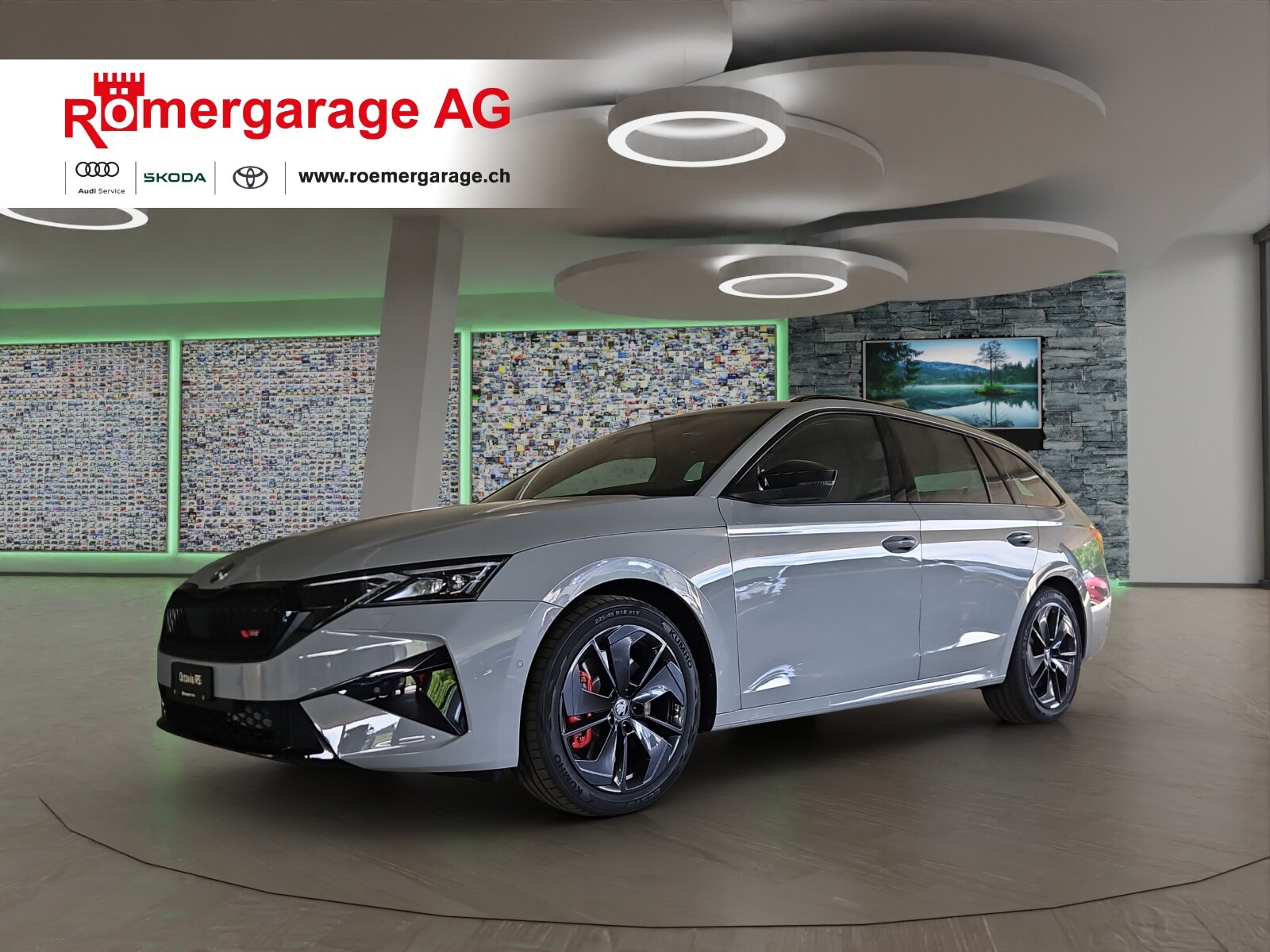 SKODA Octavia Combi 2.0 TSI DSG RS