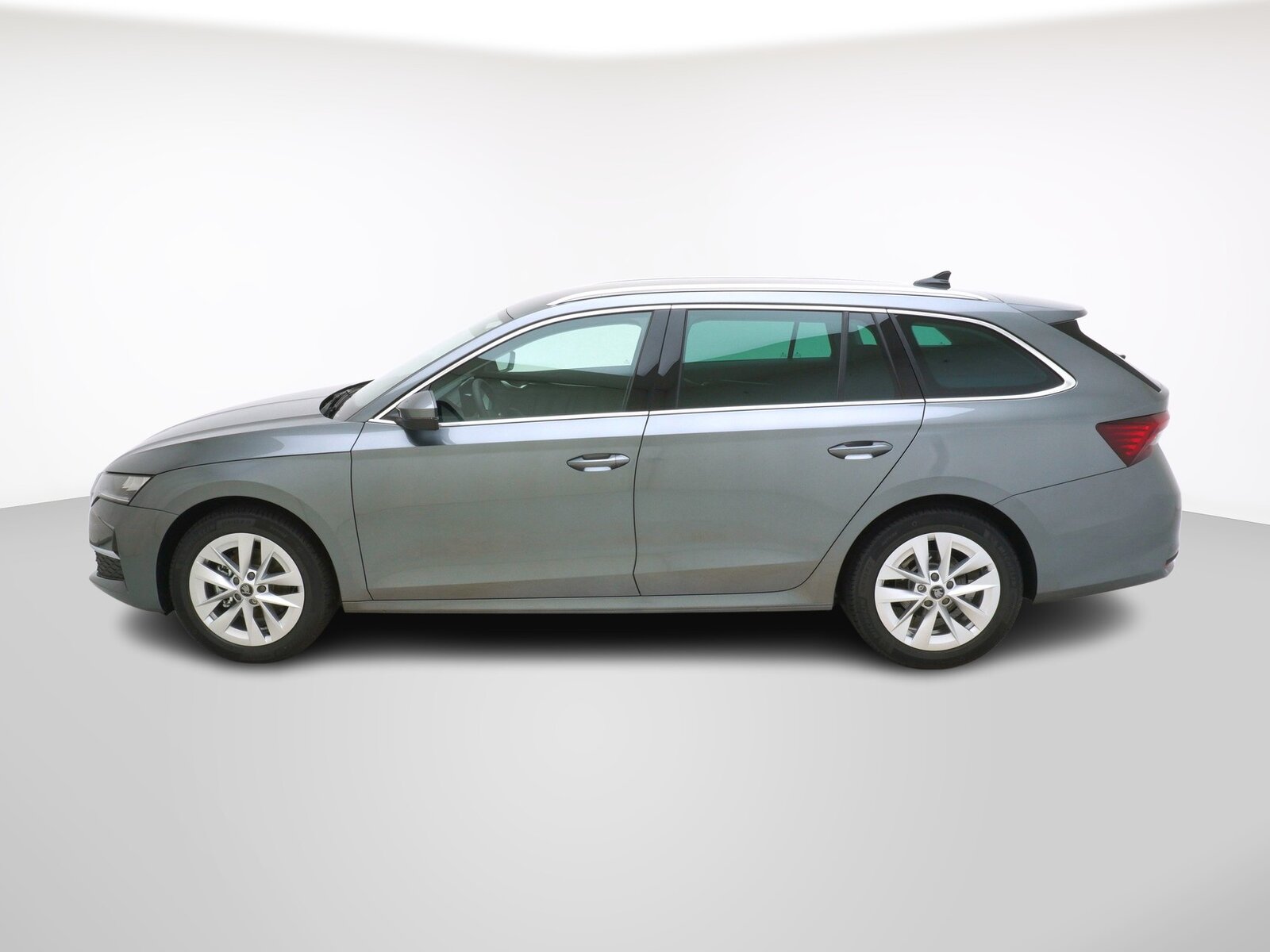 SKODA Octavia 1.5 TSI mHEV Selection-Loft DSG, Mild-Hybrid Petrol/Electric, New car, Automatic - 2
