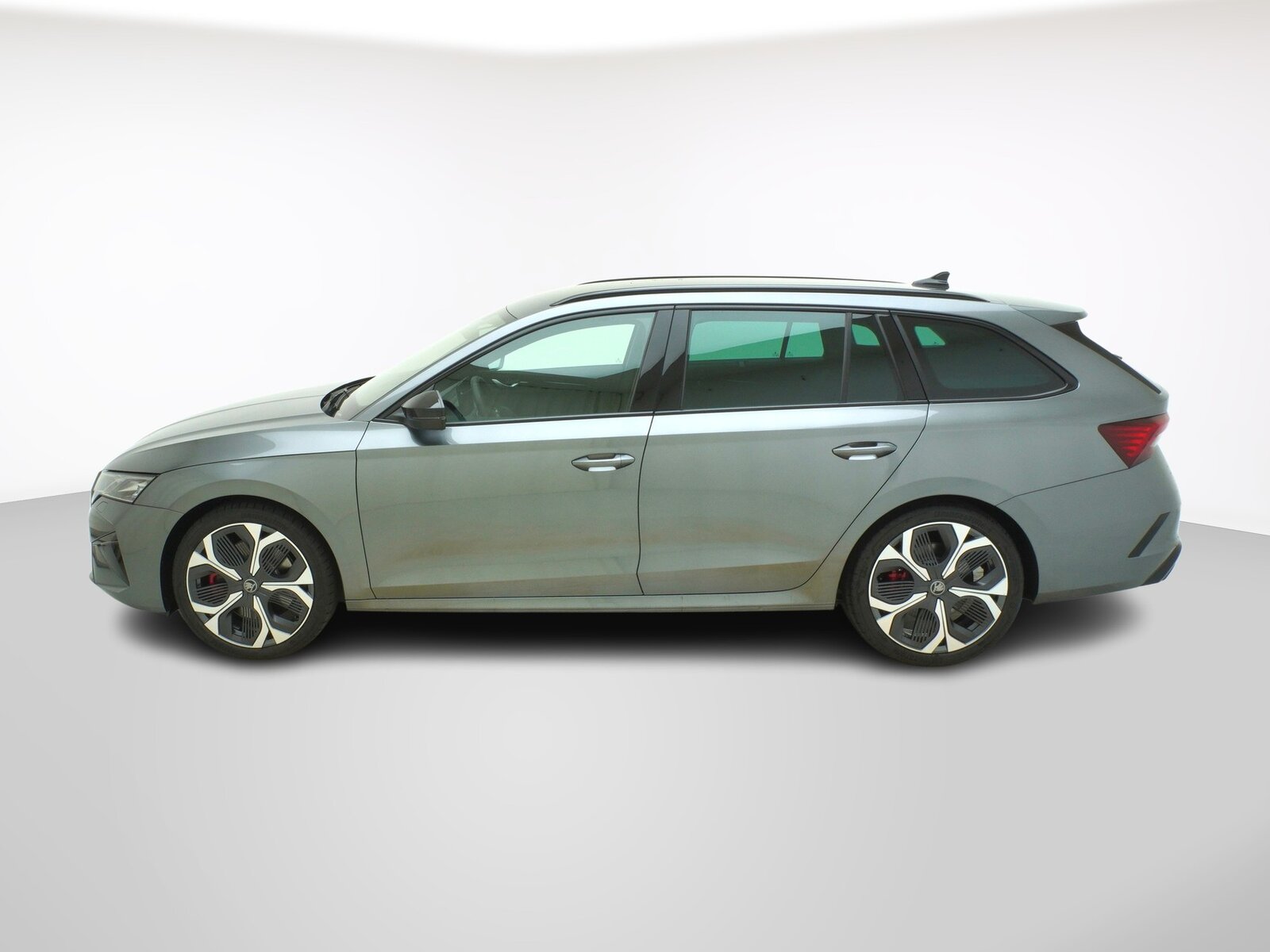 SKODA Octavia 2.0 TSI RS DSG, Petrol, New car, Automatic - 2