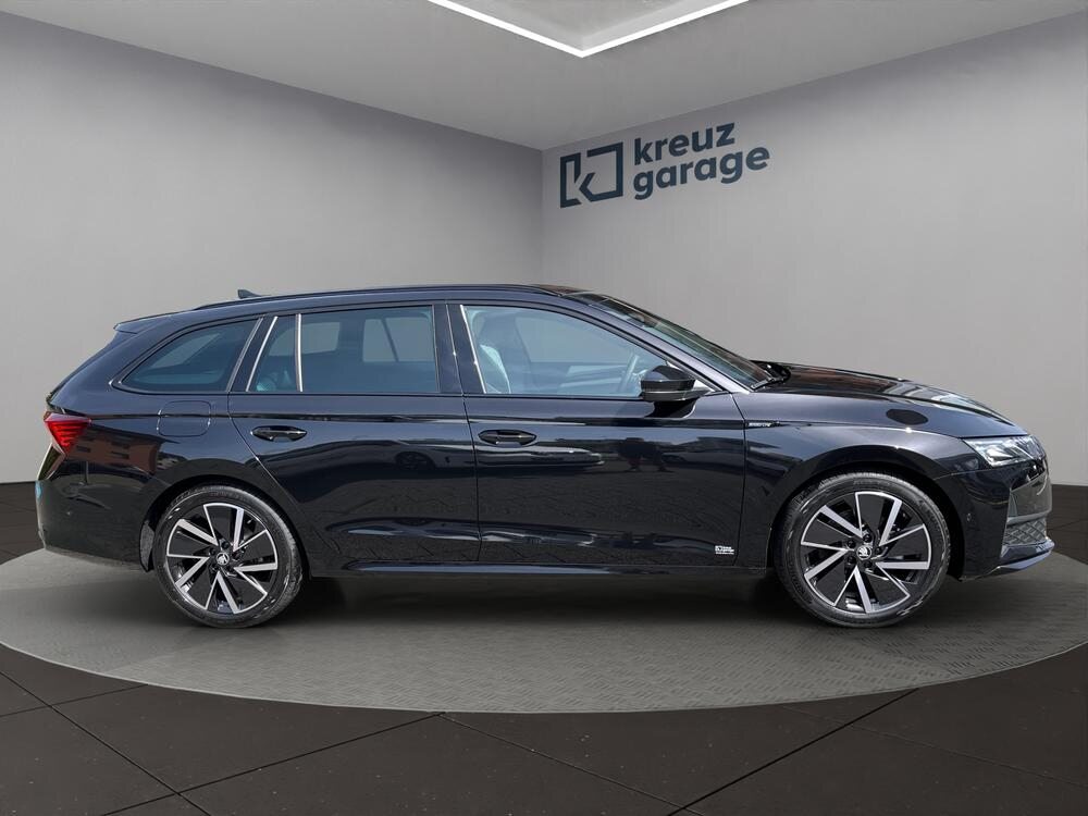 SKODA Octavia Sportline Dynamic (Netto), Petrol, New car, Automatic - 2