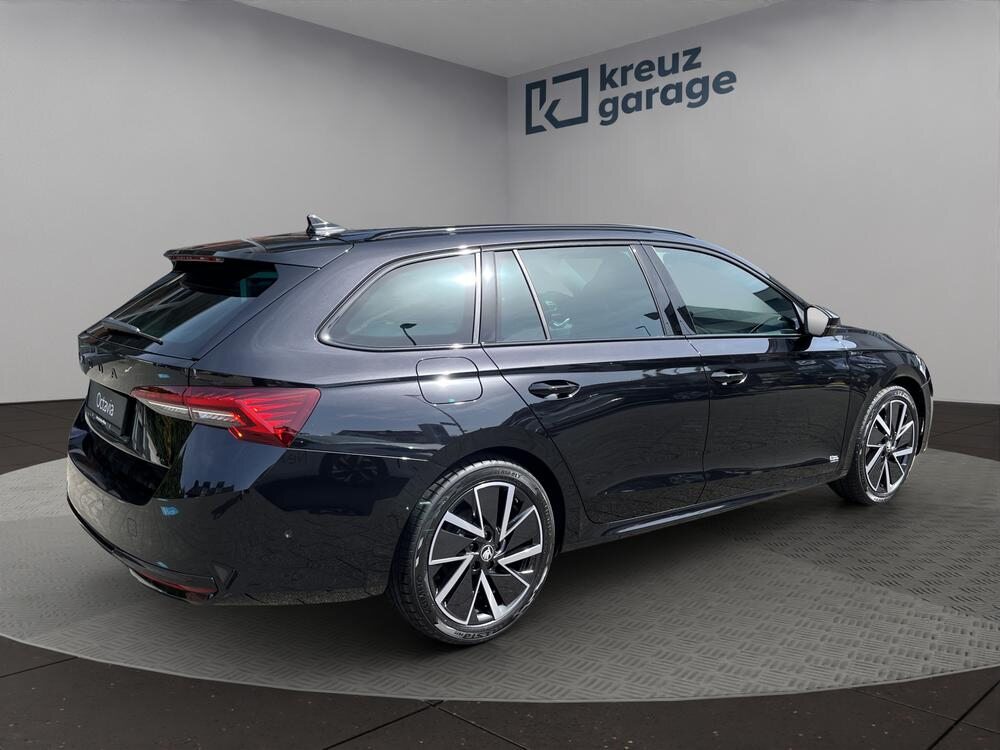 SKODA Octavia Sportline Dynamic (Netto), Petrol, New car, Automatic - 3