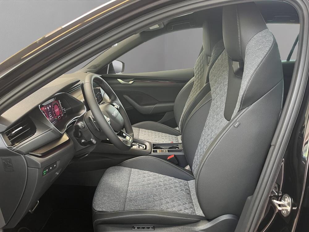 SKODA Octavia Sportline Dynamic (Netto), Petrol, New car, Automatic - 6