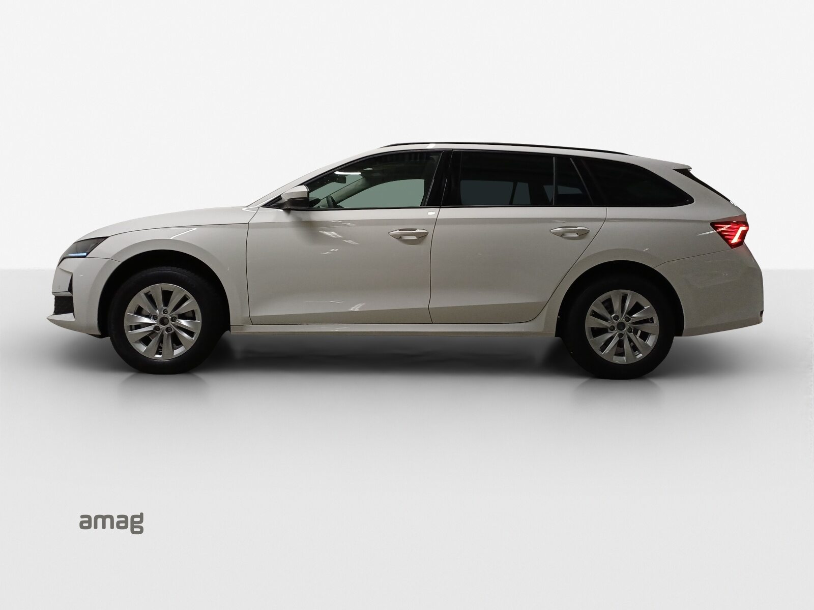 SKODA Octavia Selection MHEV, Essence, Voiture nouvelle, Automatique - 2