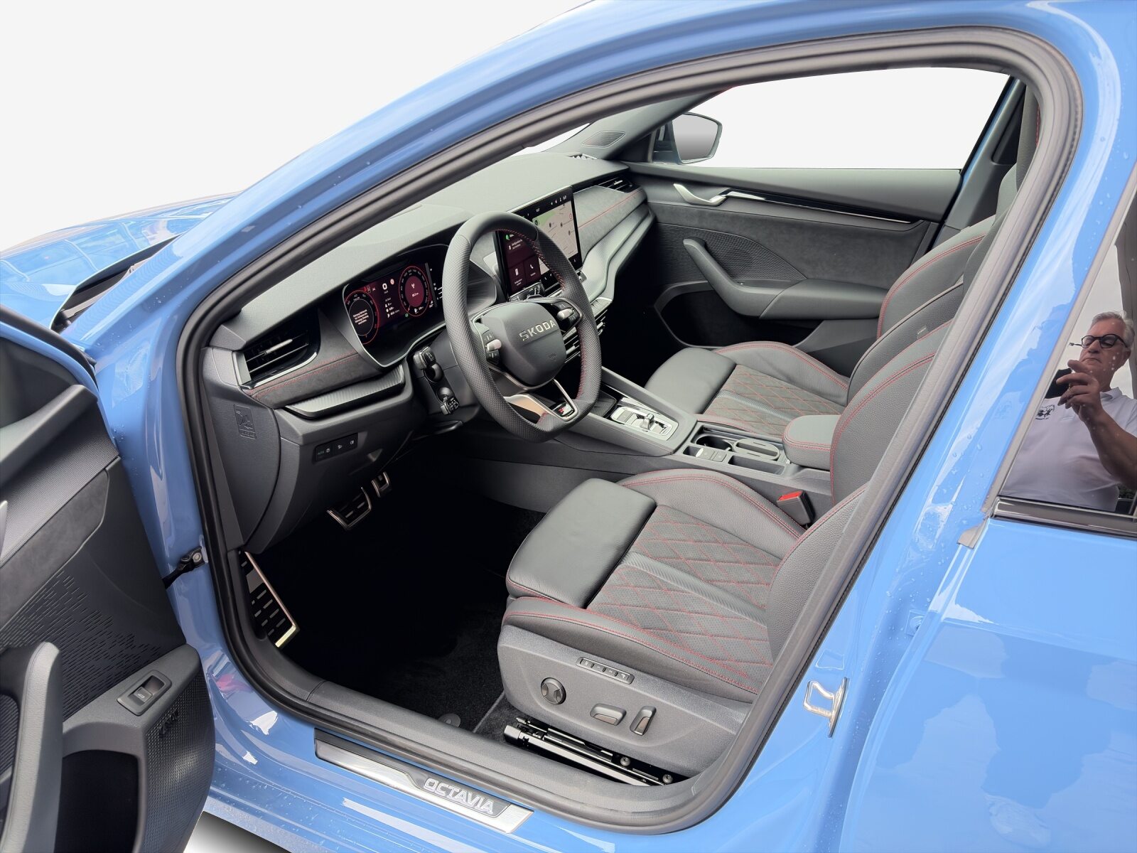 SKODA Octavia RS 30 Years Edition (Netto), Benzin, Neuwagen, Automatik - 4