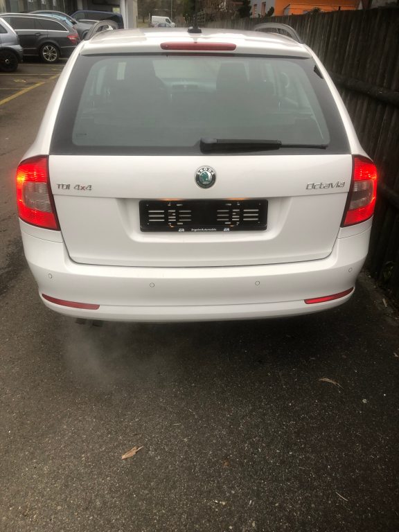 SKODA OCTAVIA 1.6 TDI AllDrive 4x4, Diesel, Occasion / Utilisé, Manuelle - 5