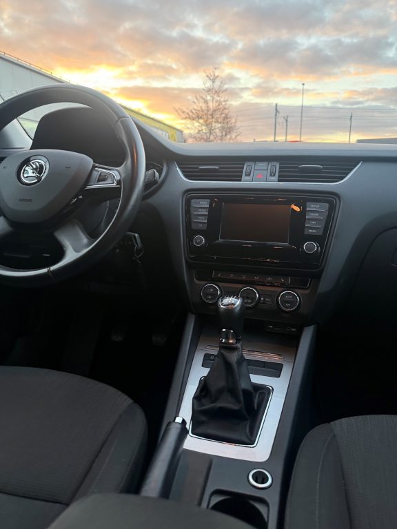 SKODA OCTAVIA 1.4 TSI 140 Ambition DSG, Essence, Occasion / Utilisé, Automatique - 7