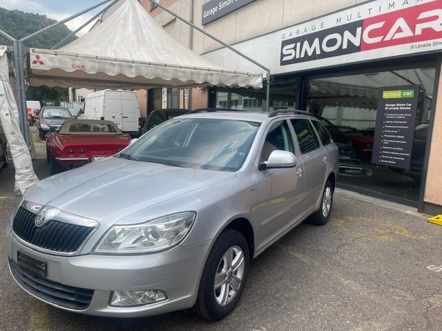 SKODA 1.8 T-FSI Twenty20 4x4, Petrol, Second hand / Used, Manual - 3