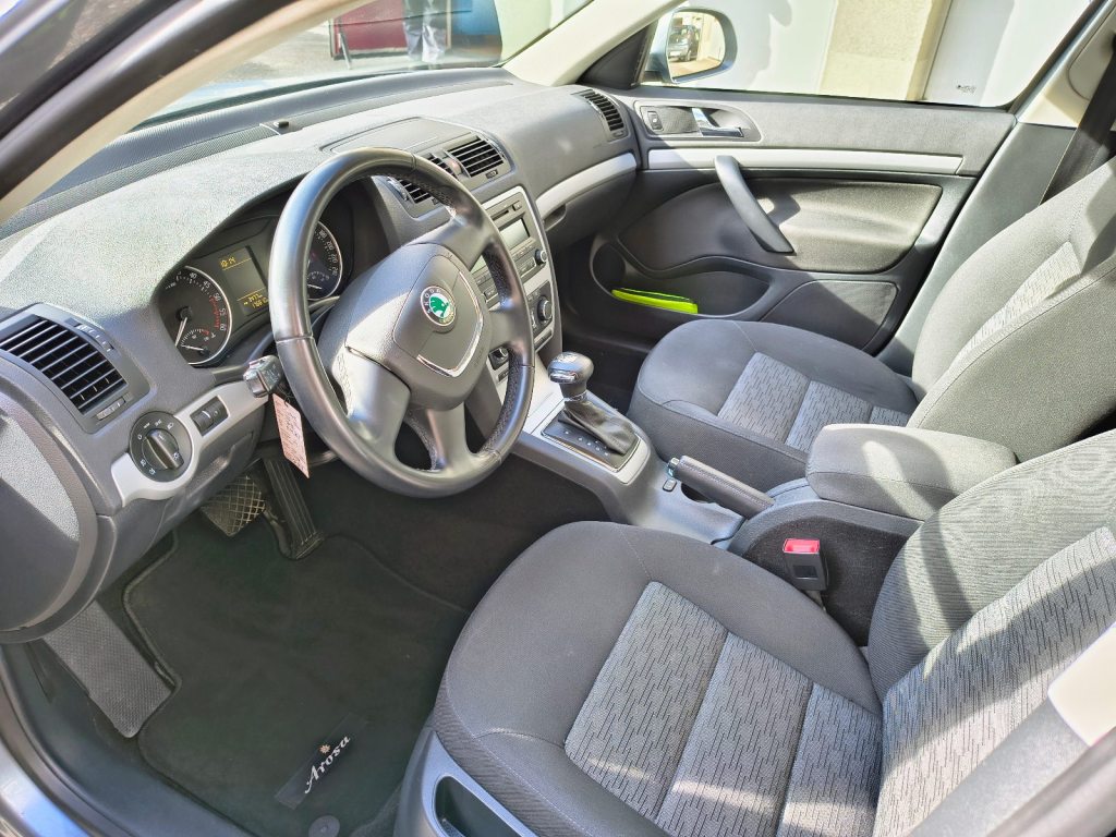 SKODA 2.0 TDI Arosa 4x4 DSG, Diesel, Occasion / Utilisé, Automatique - 5