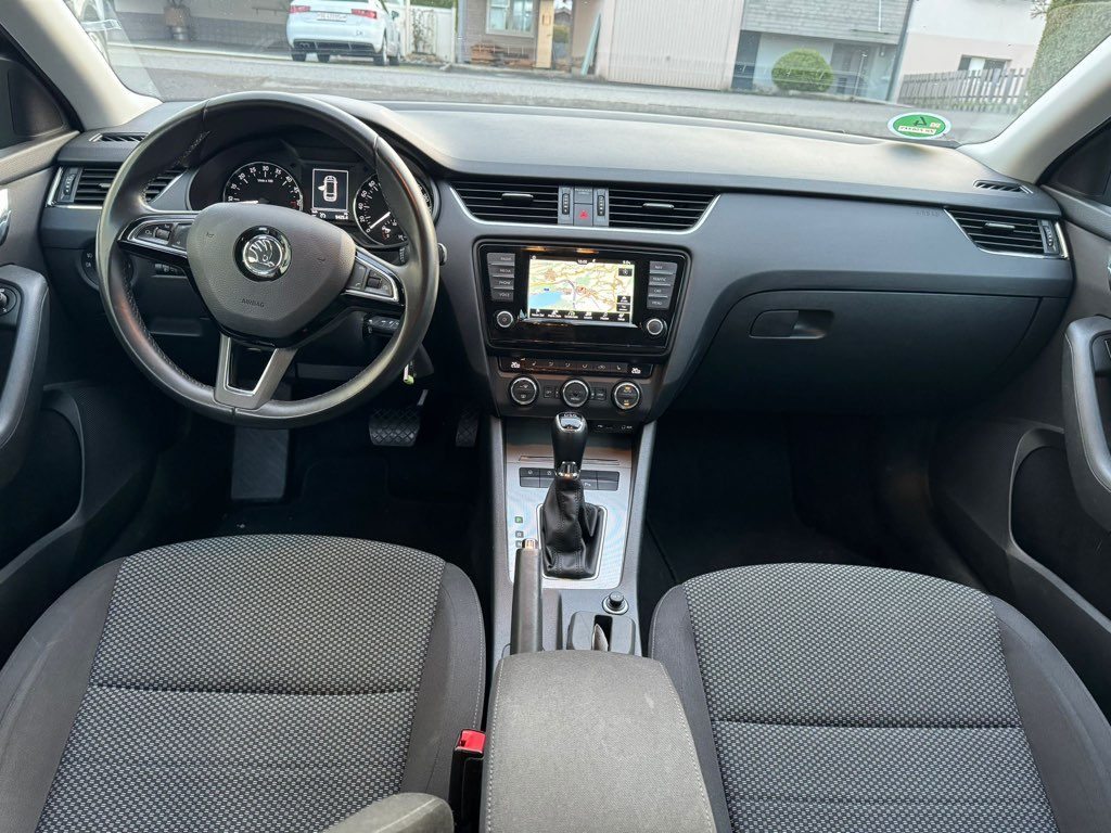 SKODA OCTAVIA 2.0 tdi, Diesel, Occasioni / Usate, Automatico - 2