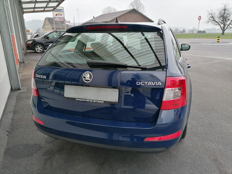 SKODA OCTAVIA Combi Mod. 2013-, Benzin, Occasion / Gebraucht, Automatik - 6