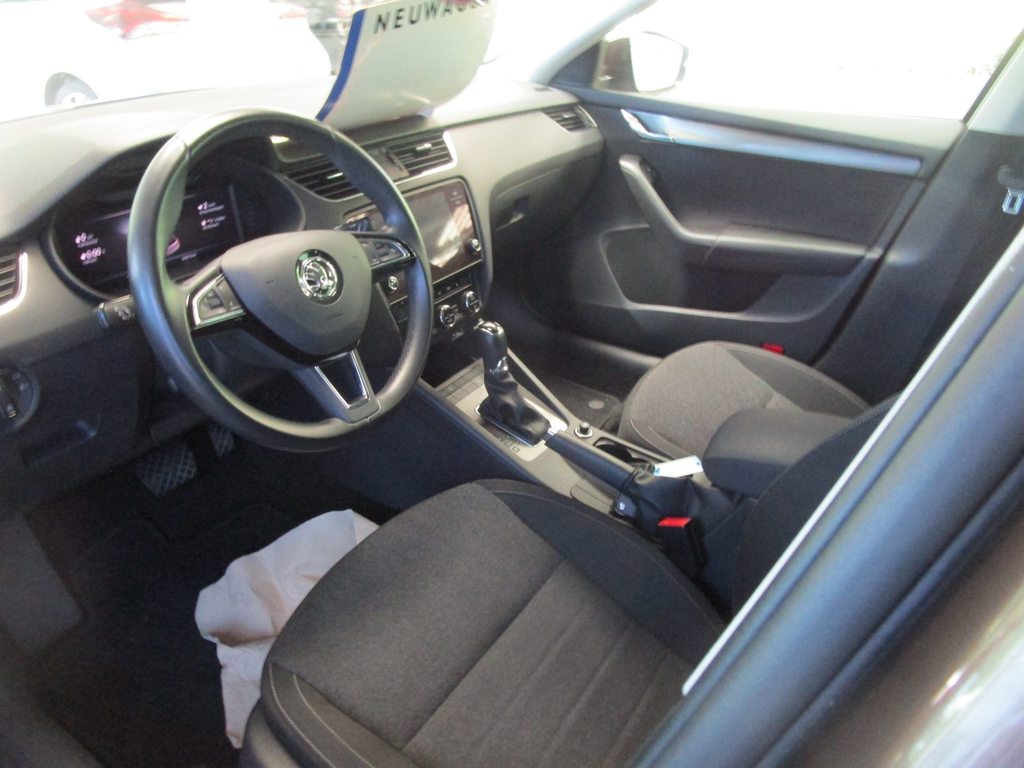 SKODA Octavia Combi 2.0 TSI Soleil DSG, Benzin, Occasion / Gebraucht, Automatik - 3