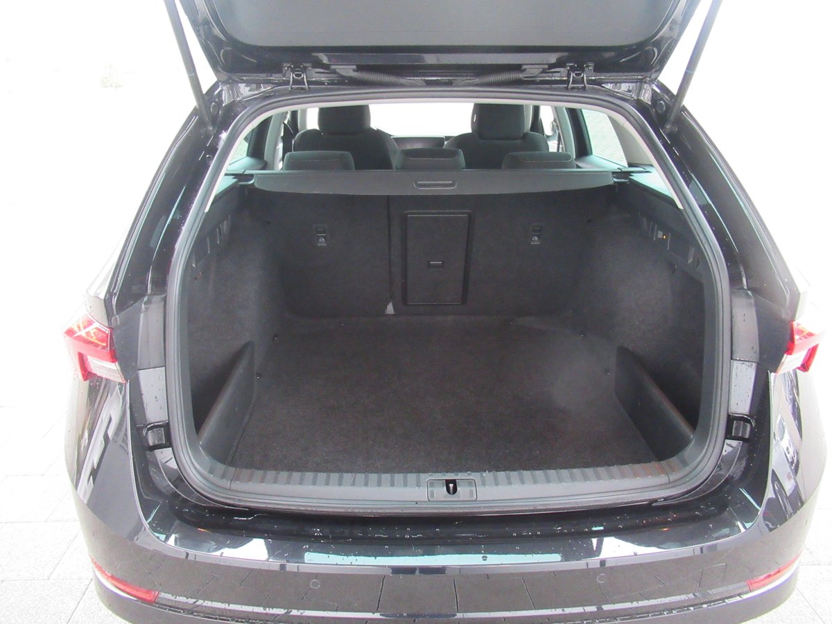 SKODA Octavia Combi 2.0 TDI DSG Ambition 4x4, Diesel, Occasion / Gebraucht, Automatik - 5