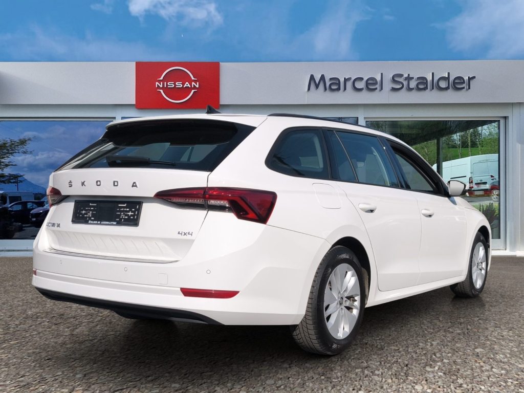 SKODA Octavia Combi 2.0 TDI DSG Ambition 4x4, Diesel, Second hand / Used, Automatic - 5