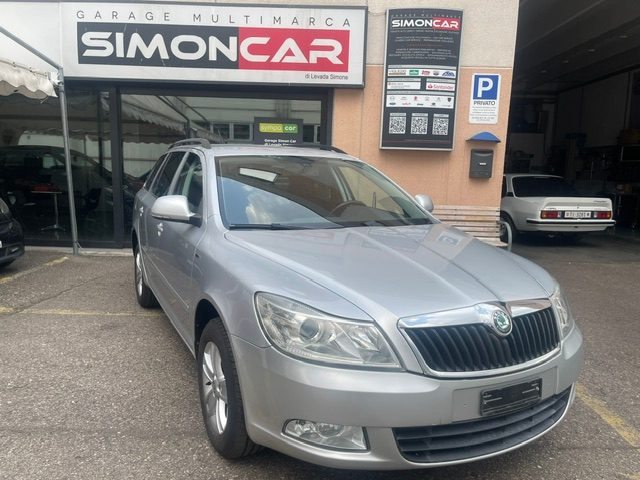 SKODA 1.8 T-FSI Twenty20 4x4, Petrol, Second hand / Used, Manual - 2