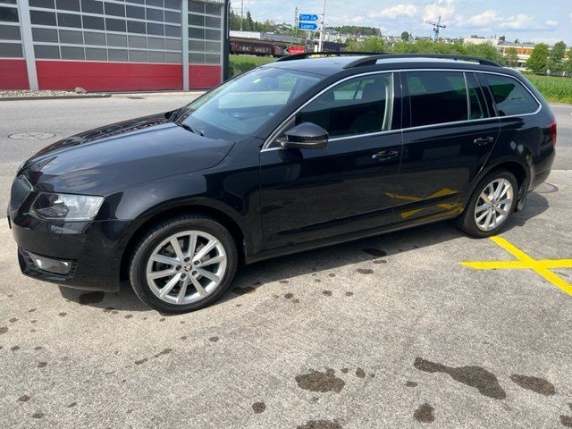 SKODA Octavia Combi 2.0 TDI Style 4x4 DSG, Diesel, Occasion / Gebraucht, Automat - 4