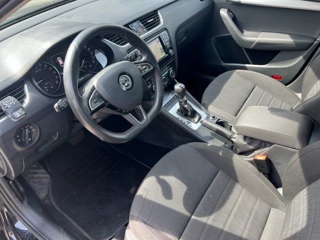 SKODA Octavia Combi 2.0 TDI Style 4x4 DSG, Diesel, Occasion / Gebraucht, Automat - 6