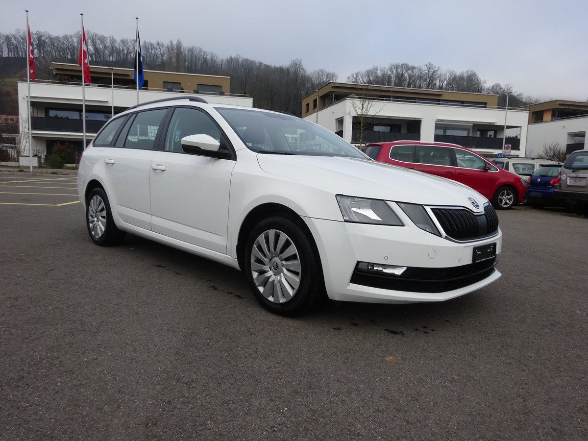 SKODA Octavia Combi 1.6 TDI Ambition, Diesel, Occasion / Utilisé, Manuelle - 2