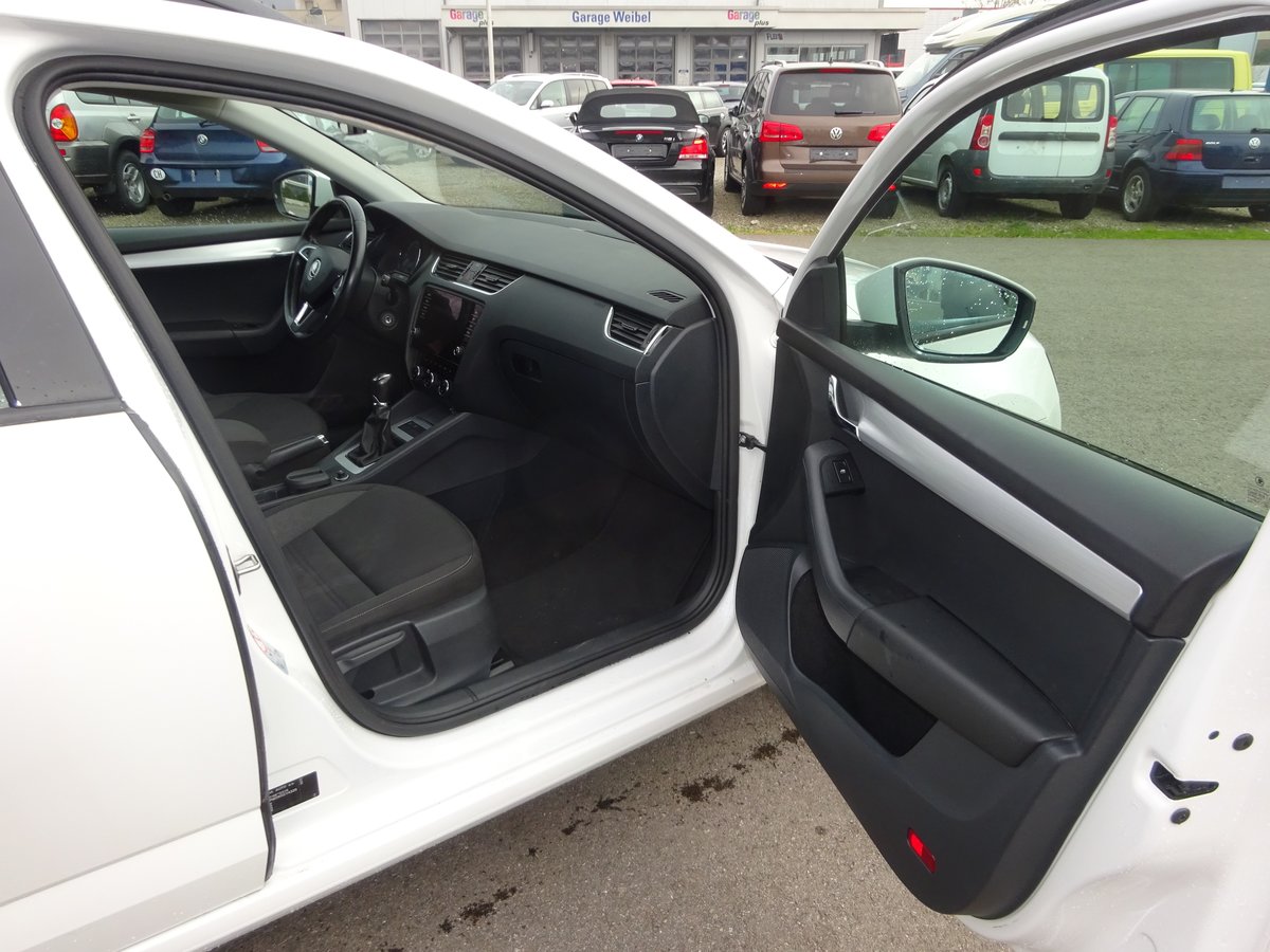 SKODA Octavia Combi 1.6 TDI Ambition, Diesel, Occasion / Utilisé, Manuelle - 4