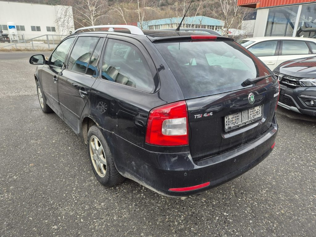SKODA Octavia Combi 1.8 T-FSI Adventure 4x4, Benzina, Occasioni / Usate, Manuale - 4