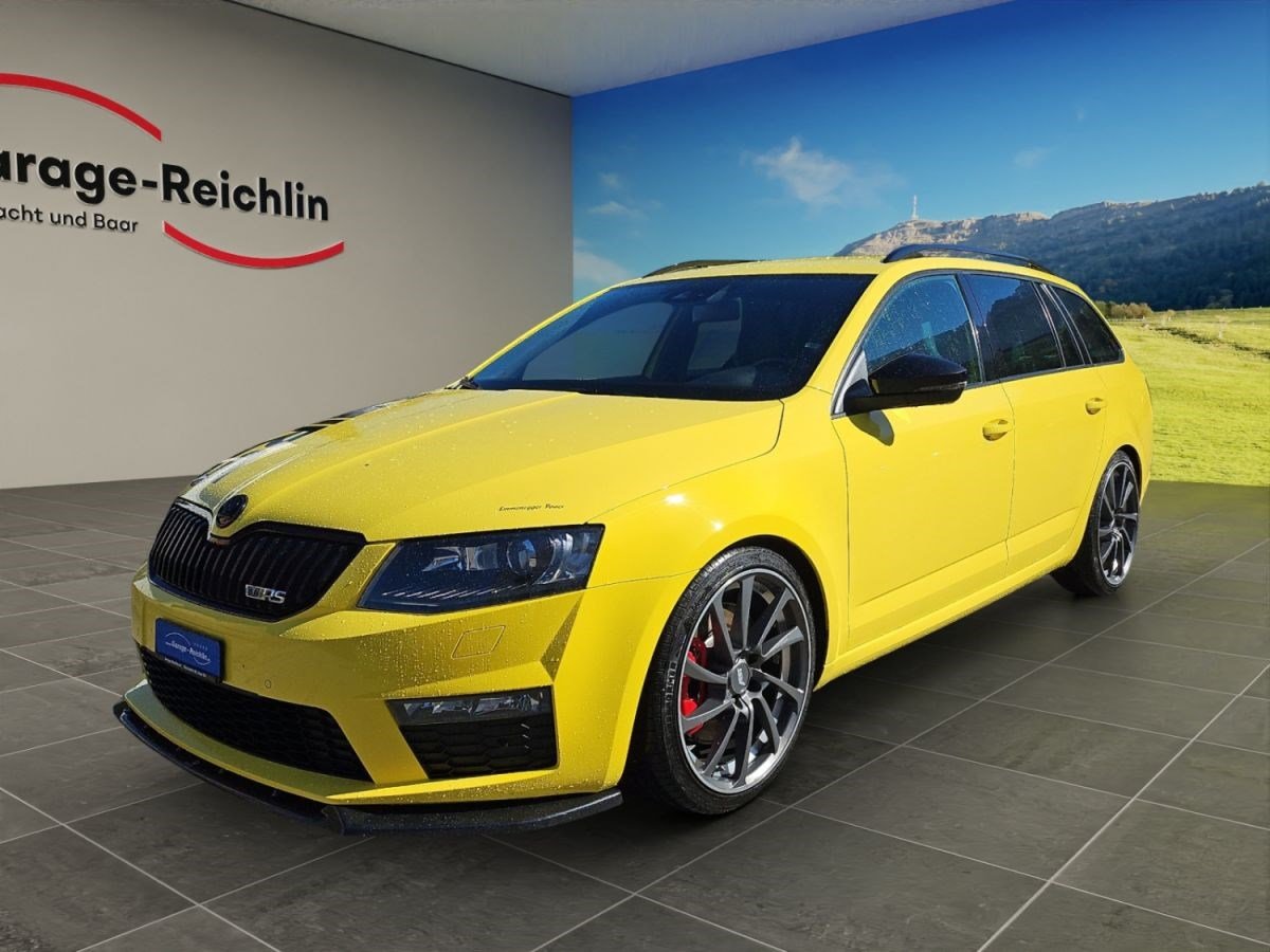 SKODA Octavia Combi 2.0 TSI RS DSG