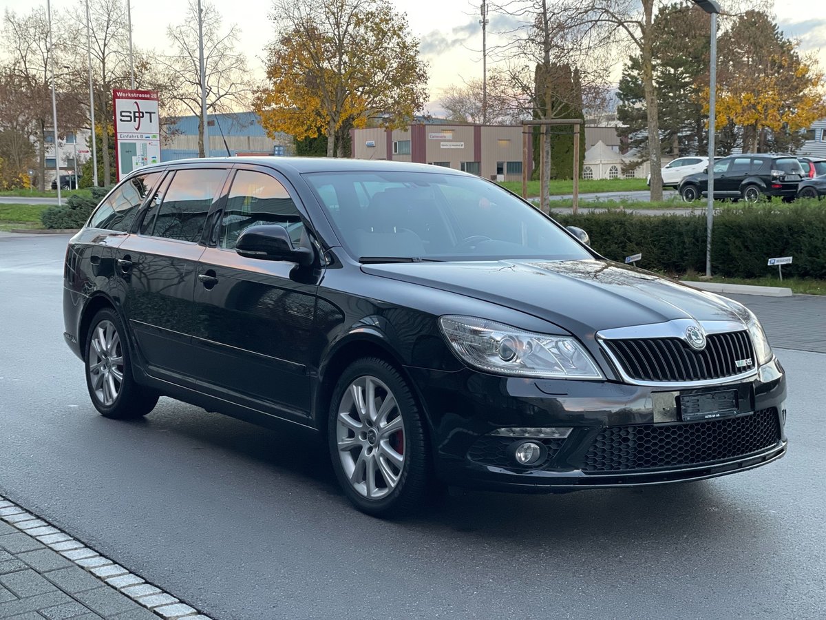 SKODA Octavia Combi 2.0 TSI RS DSG, Petrol, Second hand / Used, Automatic - 2