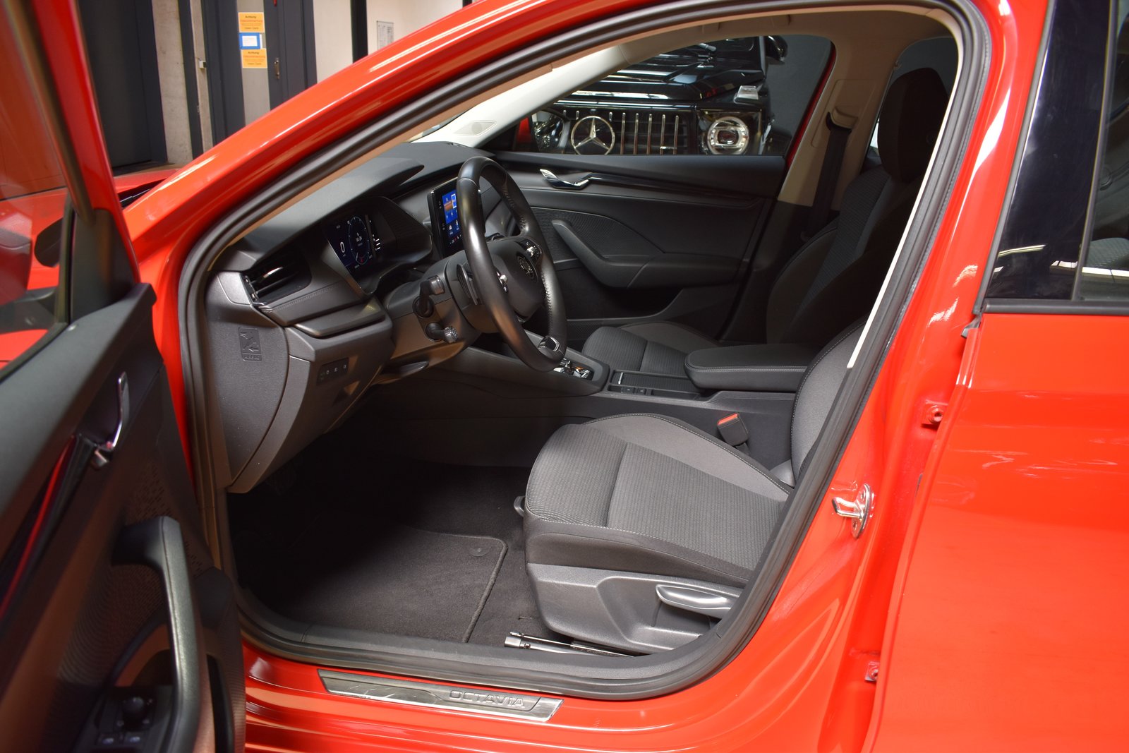 SKODA Octavia Combi 2.0 TDI DSG Ambition 4x4 - New Model 2021 - 15, Diesel, Occasion / Utilisé, Automatique - 4
