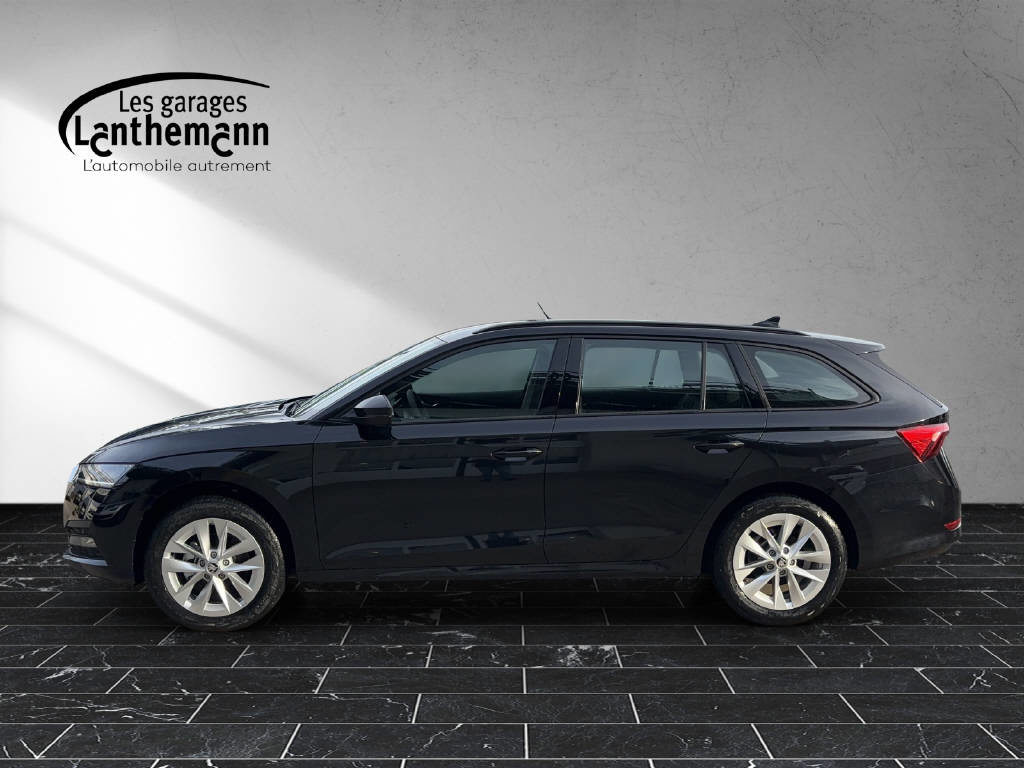 SKODA Octavia Ambition mHEV, Benzina, Occasioni / Usate, Automatico - 2