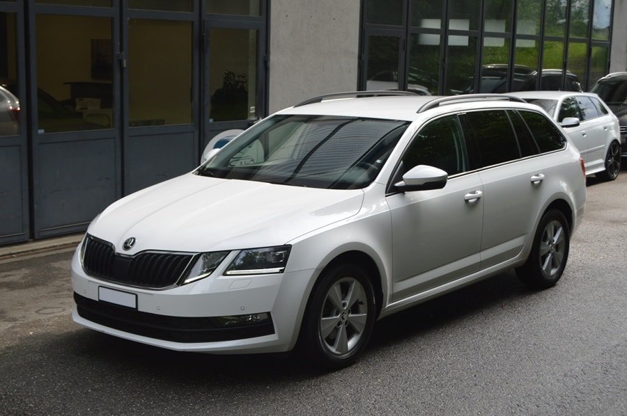 SKODA Octavia Combi 2.0 TDI Ambition 4x4 DSG, Diesel, Occasion / Utilisé, Automatique - 3