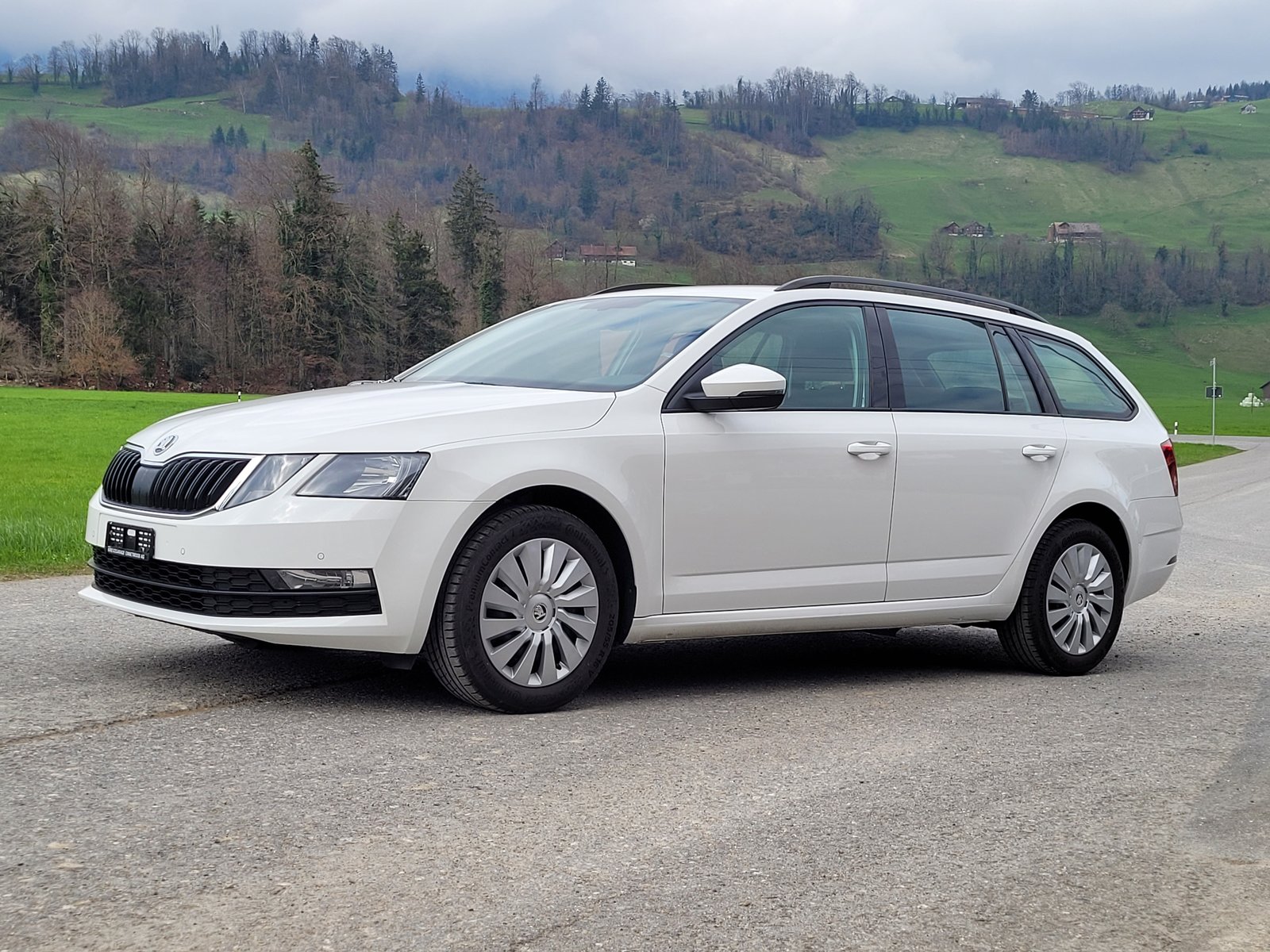 SKODA Octavia Combi 2.0 TDI Ambition DSG, Diesel, Occasioni / Usate, Automatico - 3