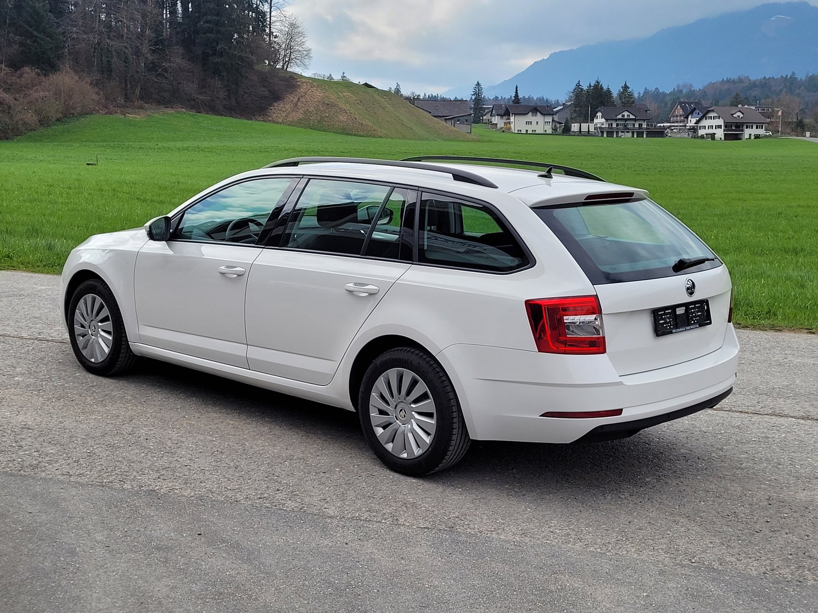 SKODA Octavia Combi 2.0 TDI Ambition DSG, Diesel, Occasioni / Usate, Automatico - 4