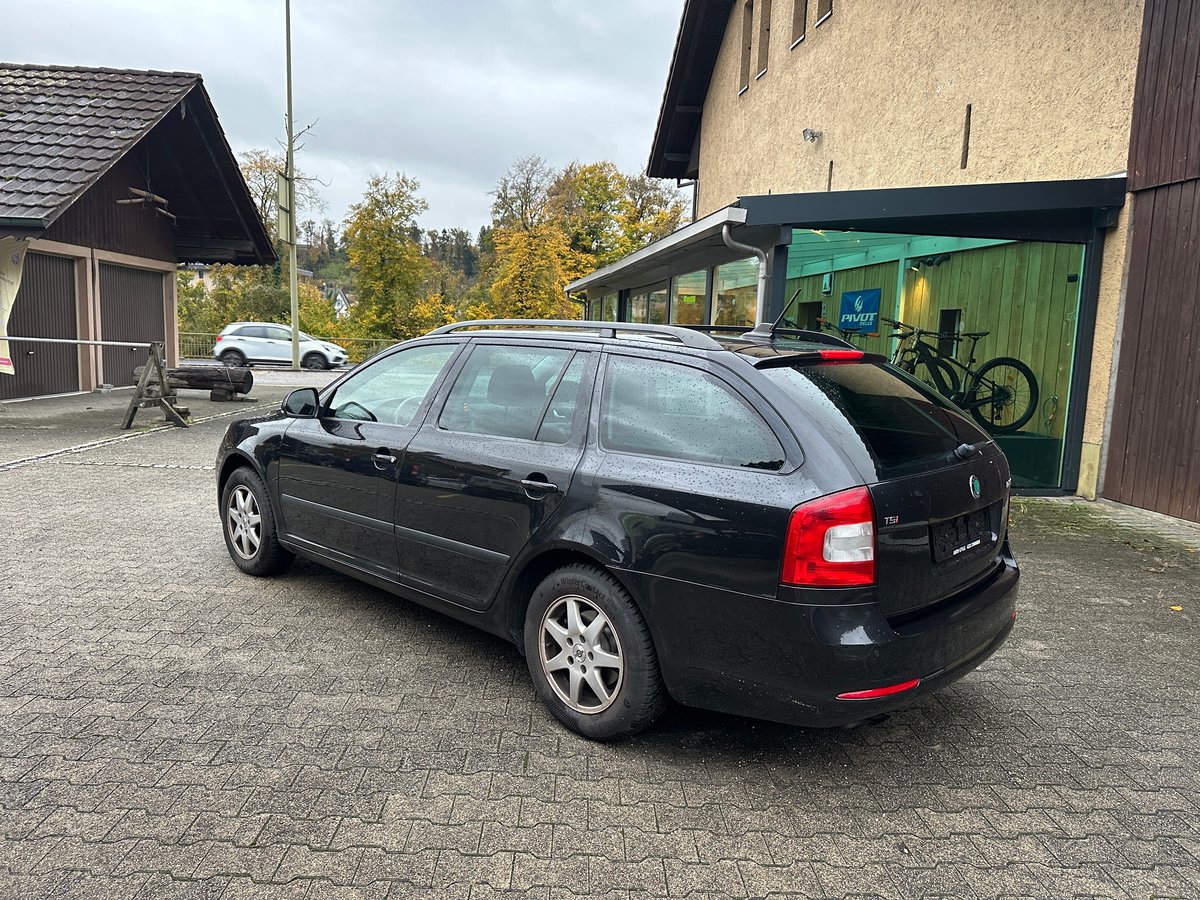 SKODA Octavia Combi 1.8 TSI Ambition DSG, Petrol, Second hand / Used, Automatic - 6