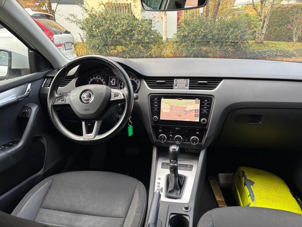 SKODA Octavia Combi 2.0 TDI 150 Ambition 4x4 DSG, Diesel, Second hand / Used, Automatic - 7