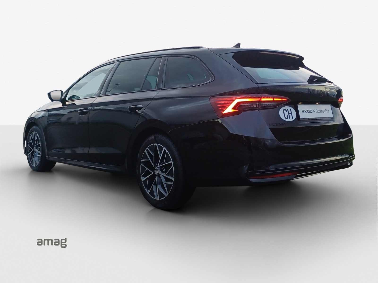 SKODA Octavia Sportline MHEV, Petrol, Second hand / Used, Automatic - 3