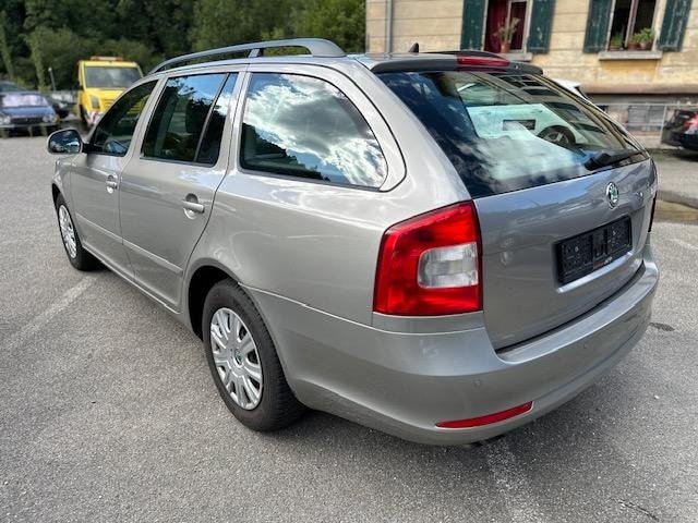 SKODA Octavia Combi 2.0 TDI Ambition 4x4, Diesel, Occasion / Utilisé, Manuelle - 2