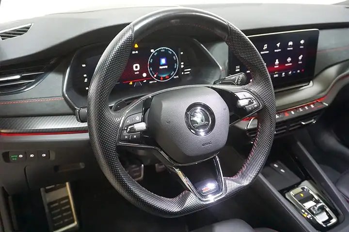 SKODA Octavia Combi 2.0 TSI DSG RS, Essence, Occasion / Utilisé, Automatique - 6