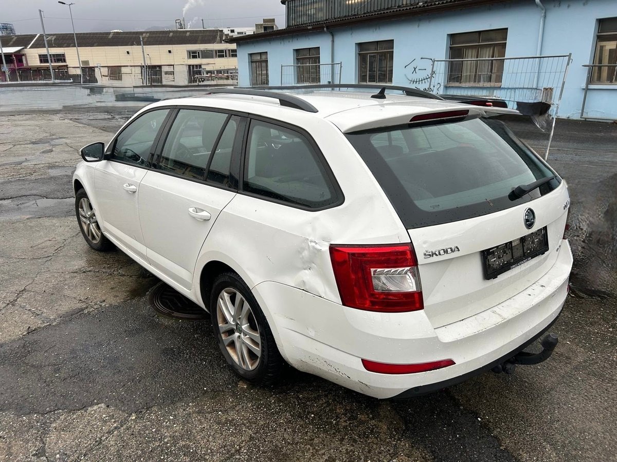 SKODA Octavia Combi 1.6 TDI Ambition 4x4, Diesel, Occasioni / Usate, Manuale - 3