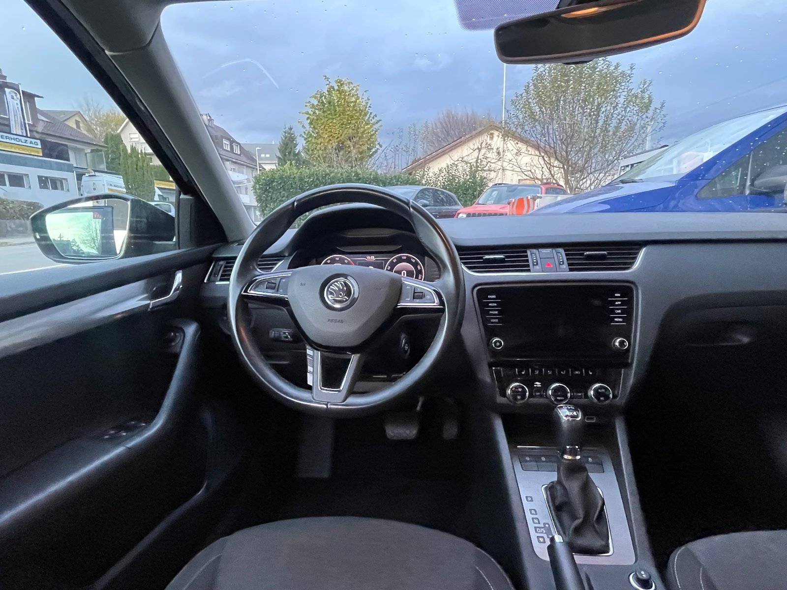 SKODA Octavia Combi 2.0 TDI Soleil 4x4 DSG, Diesel, Second hand / Used, Automatic - 5